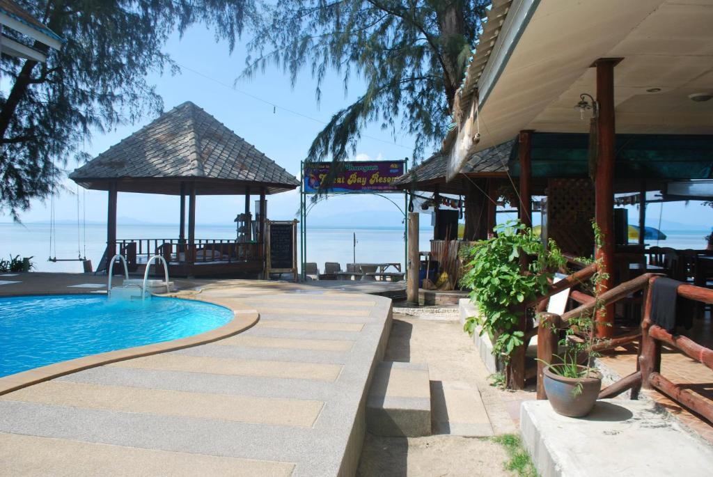 Siraya Beachfront Resort Ko Pha Ngan Exterior photo