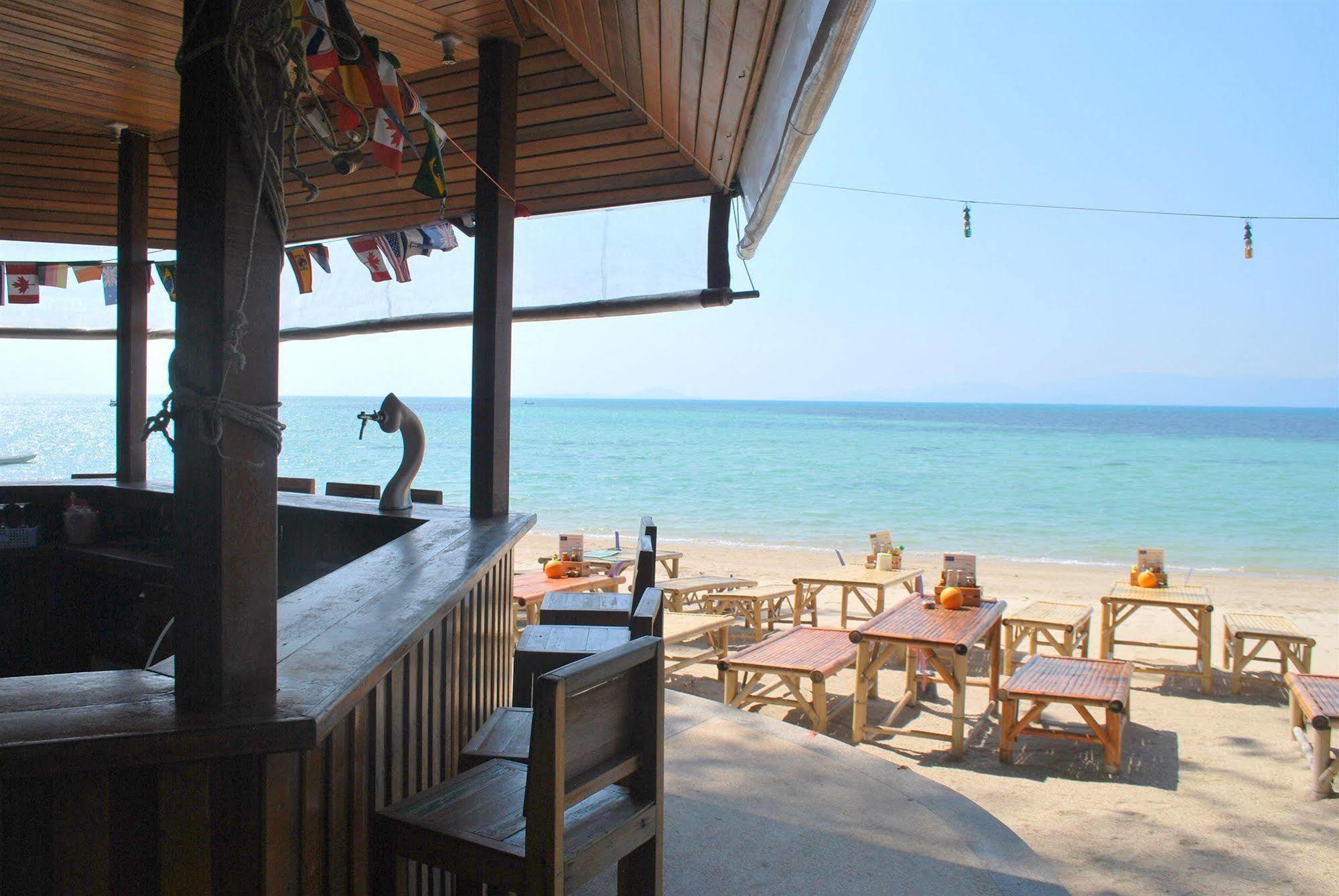 Siraya Beachfront Resort Ko Pha Ngan Exterior photo